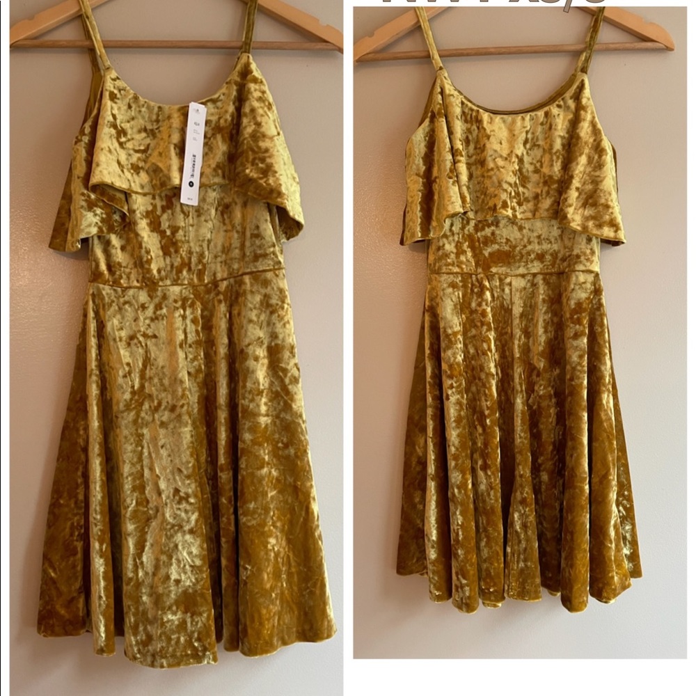 NWT gold velvet ruffle neck skater skirt mini dress new fits XS or S